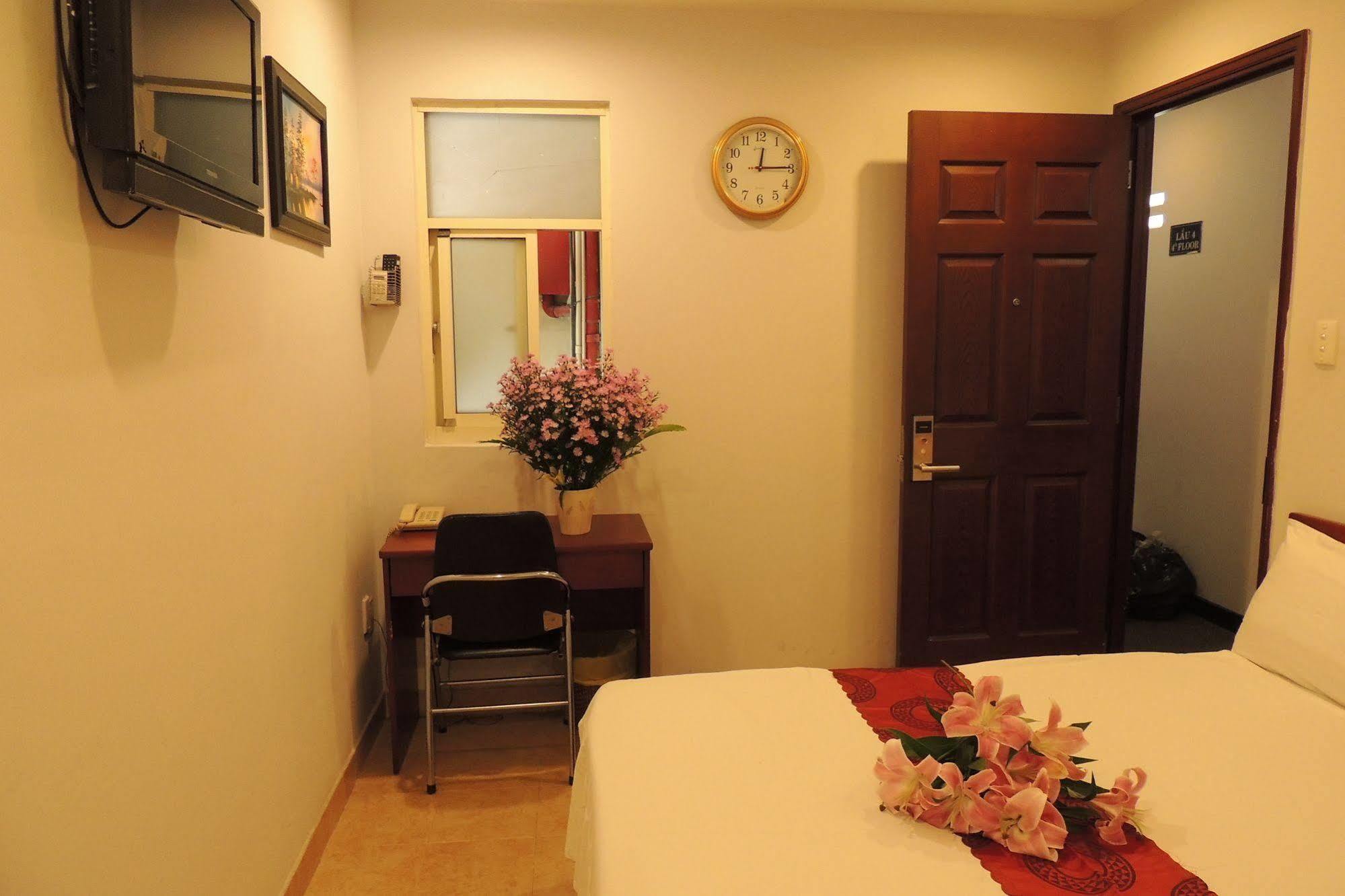 הו צ'י מין סיטי Sao Nam Hotel - Bui Vien Walking Street מראה חיצוני תמונה