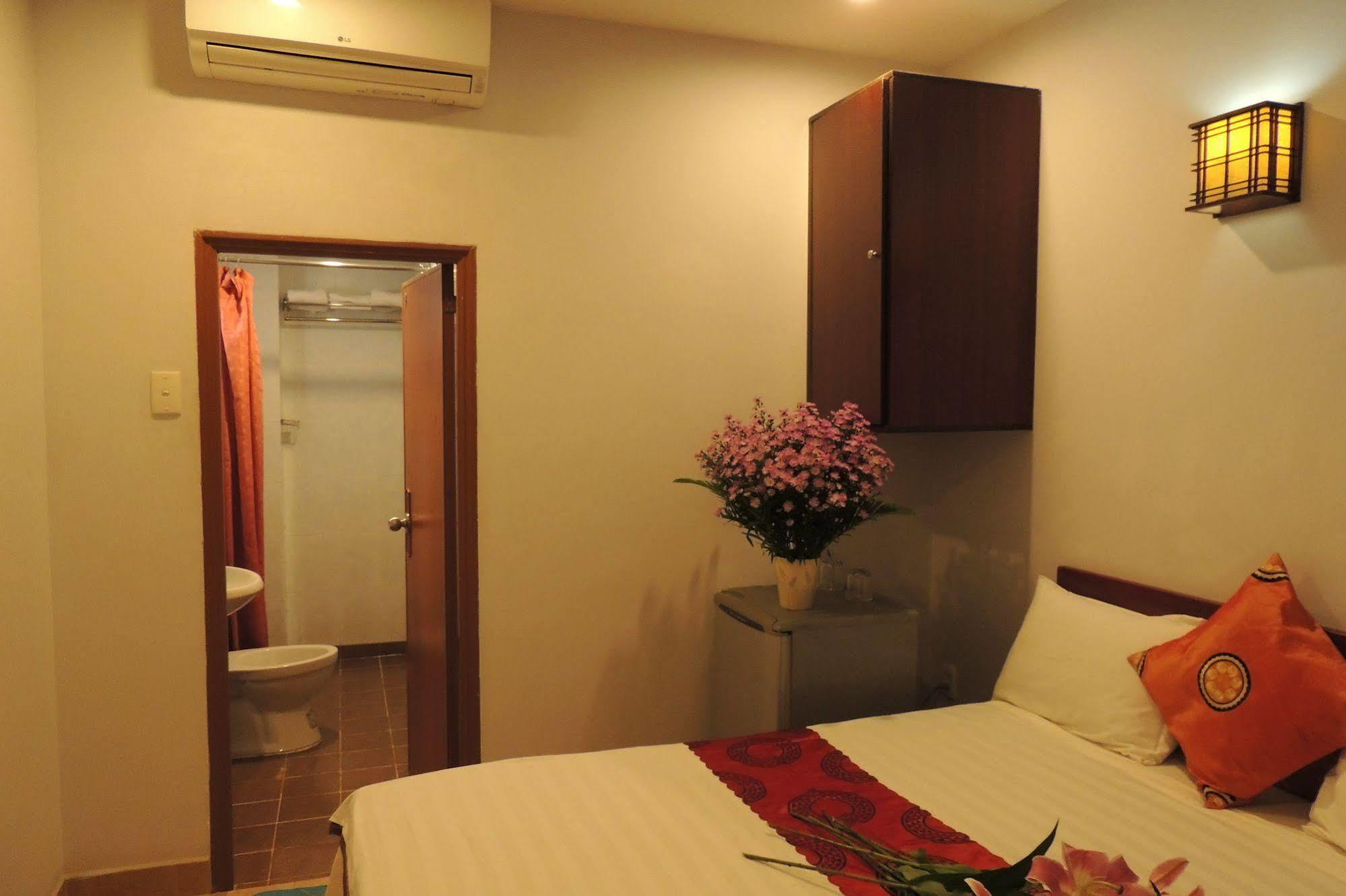 הו צ'י מין סיטי Sao Nam Hotel - Bui Vien Walking Street מראה חיצוני תמונה
